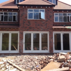 IMG_1610.jpg 3 large Bi Folding door and flush casement windows